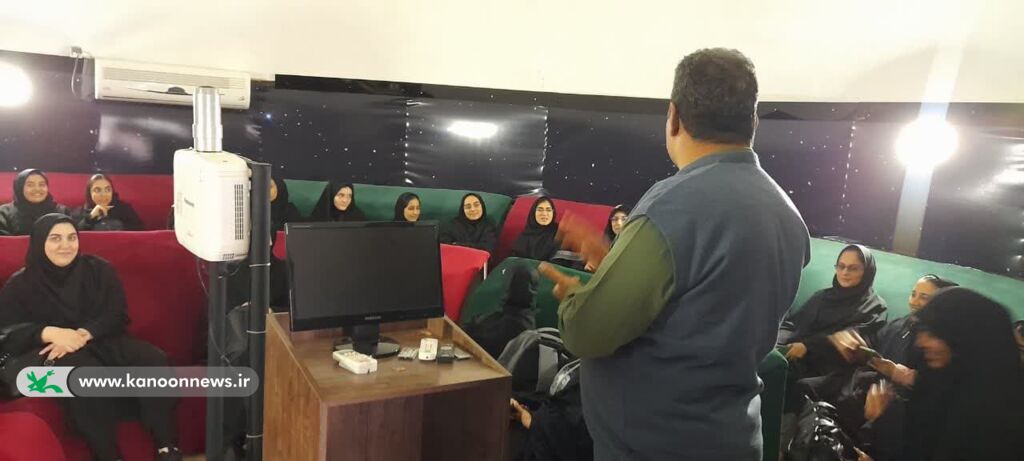 بازدید دانشجویان دانشگاه فرهنگیان از مجتمع فرهنگی هنری گرگان