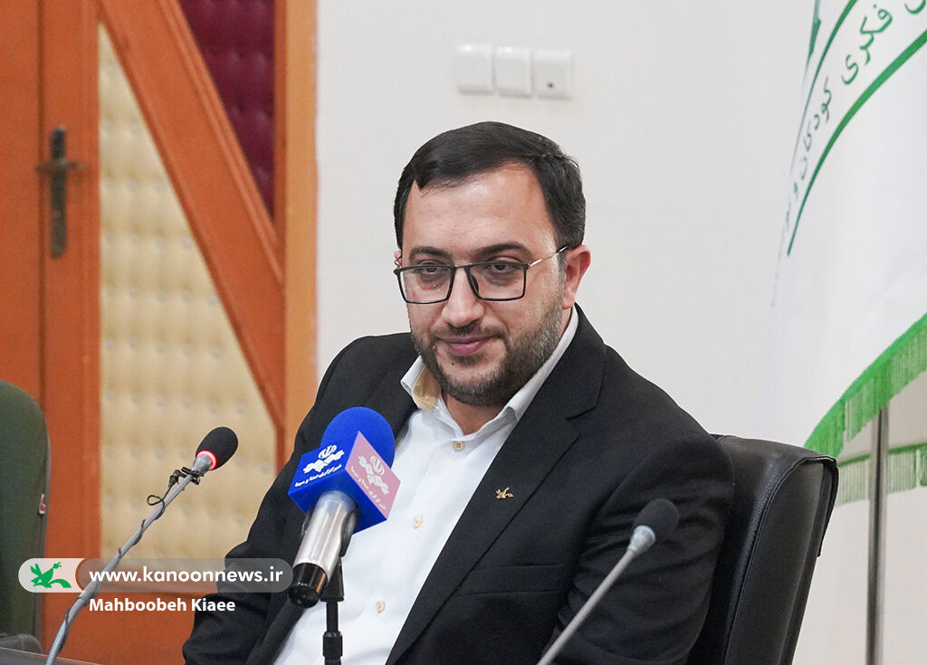 آیین نکوداشت برگزیدگان هفته پژوهش برگزار شد