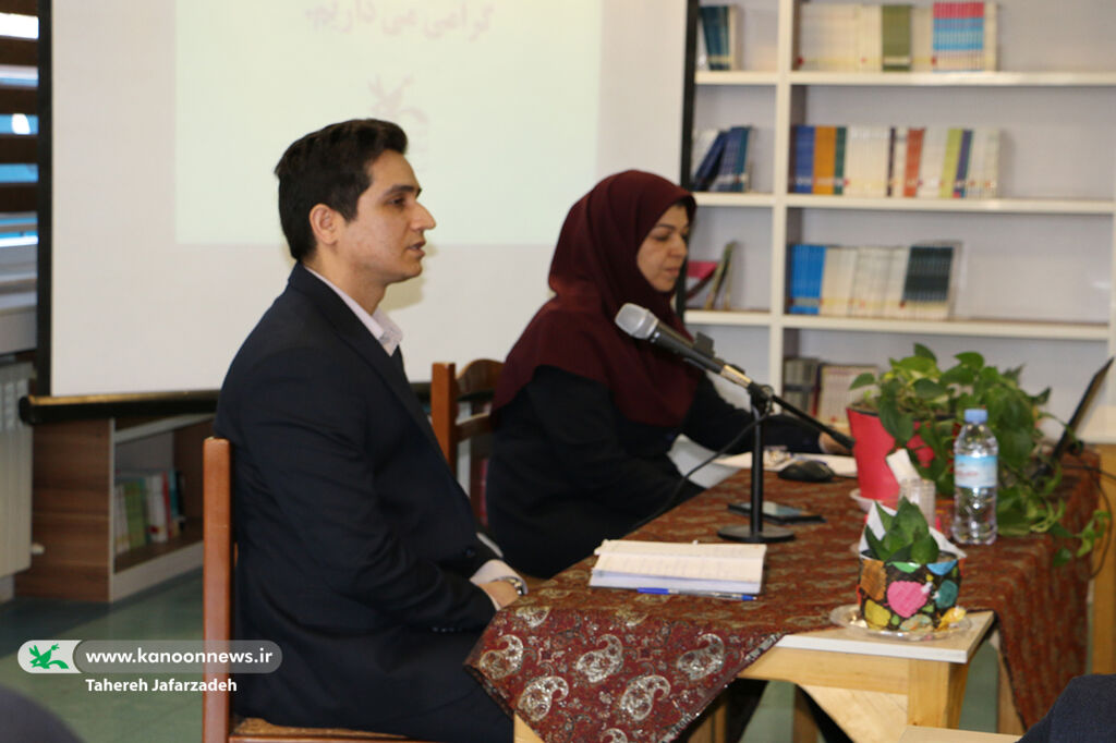 نشست علمی آموزشی ساخت موشک آبی در کانون سمنان