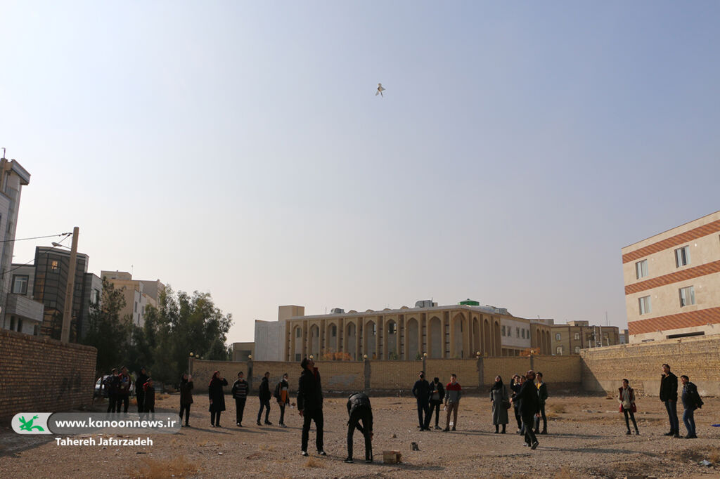 نشست علمی آموزشی ساخت موشک آبی در کانون سمنان