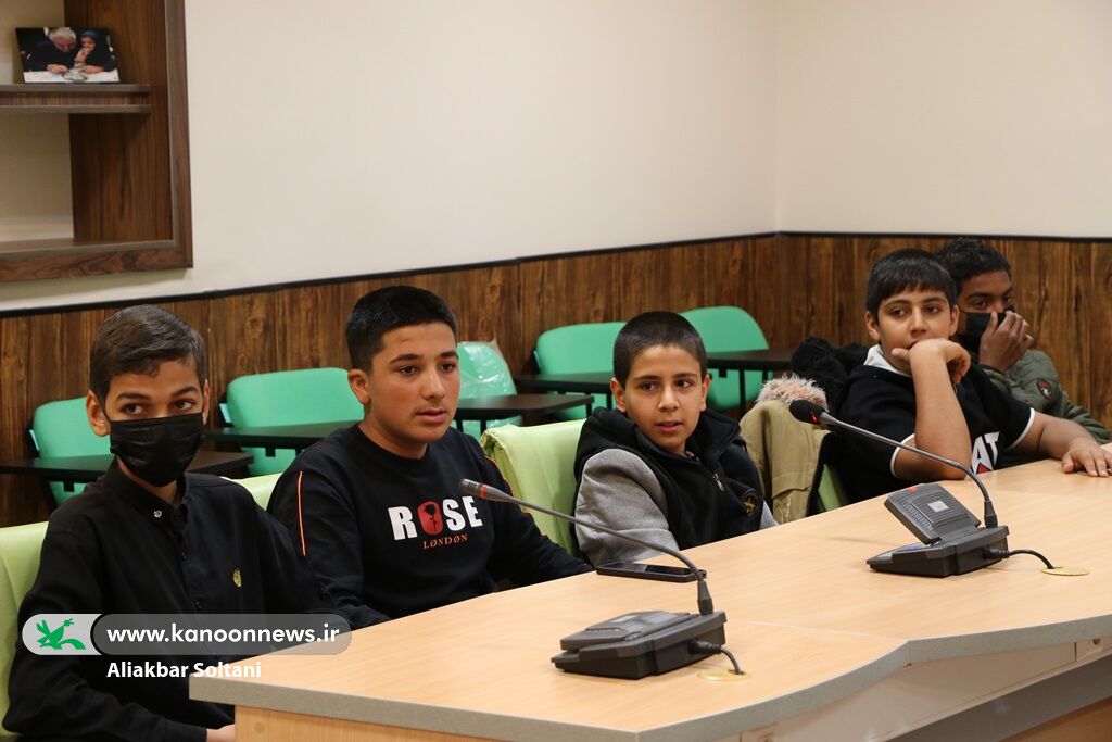 سفیران دانایی کتاب تقدیر شدند