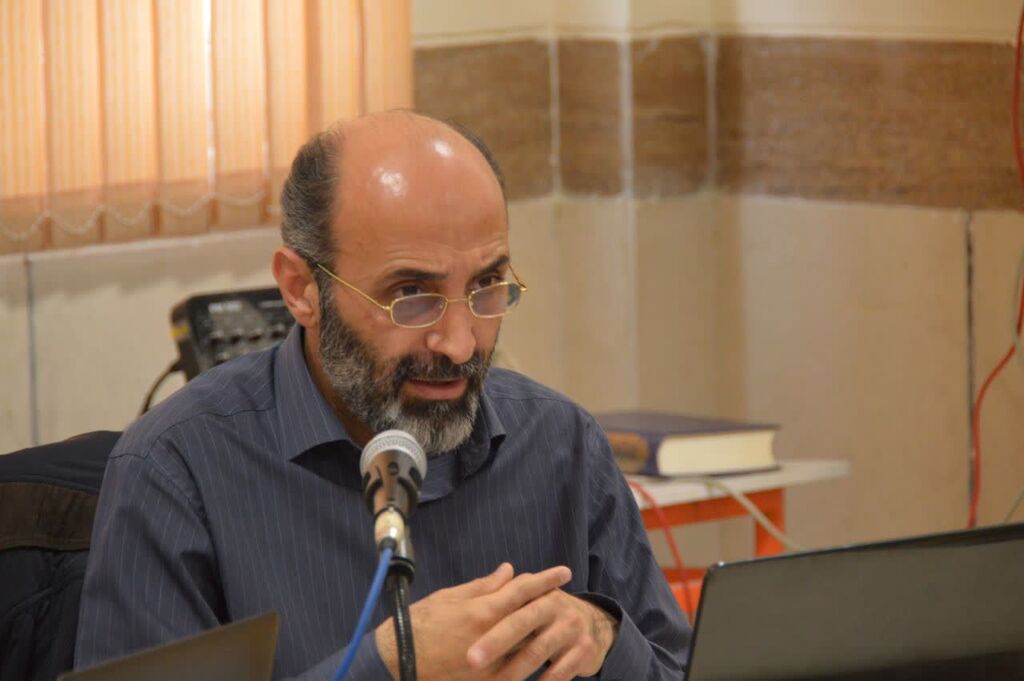 بررسی کارآفرینی فرهنگی در حوزه کودک و نوجوان