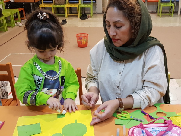 برگزاری کارگاه "مادر و کودک" در مرکز شماره ۸ کانون استان تهران