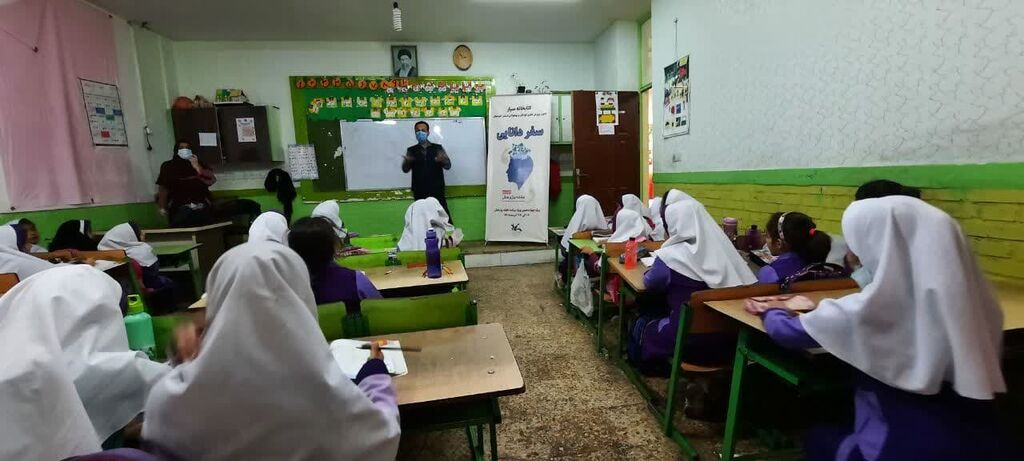 ویژه برنامه "سفردانایی" کتابخانههای سیار کانون خوزستان برگزار شد.