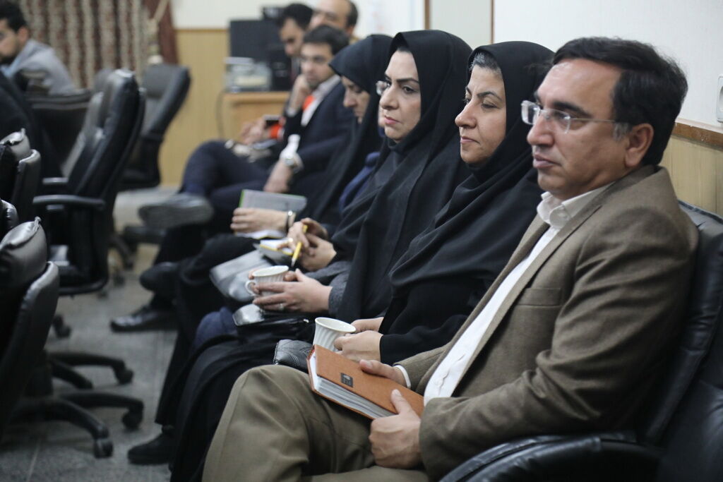 نشست هماندیشی بیستوچهارمین جشنواره بینالمللی قصهگویی در یزد برگزار شد