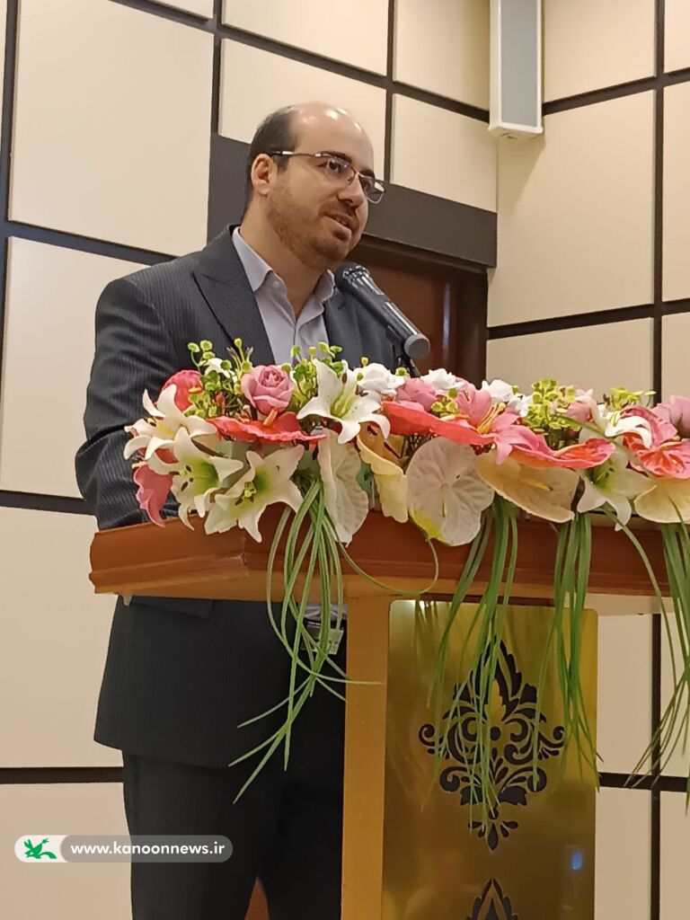 مراسم تودیع و معارفه مدیرکل کانون استان مرکزی برگزار شد