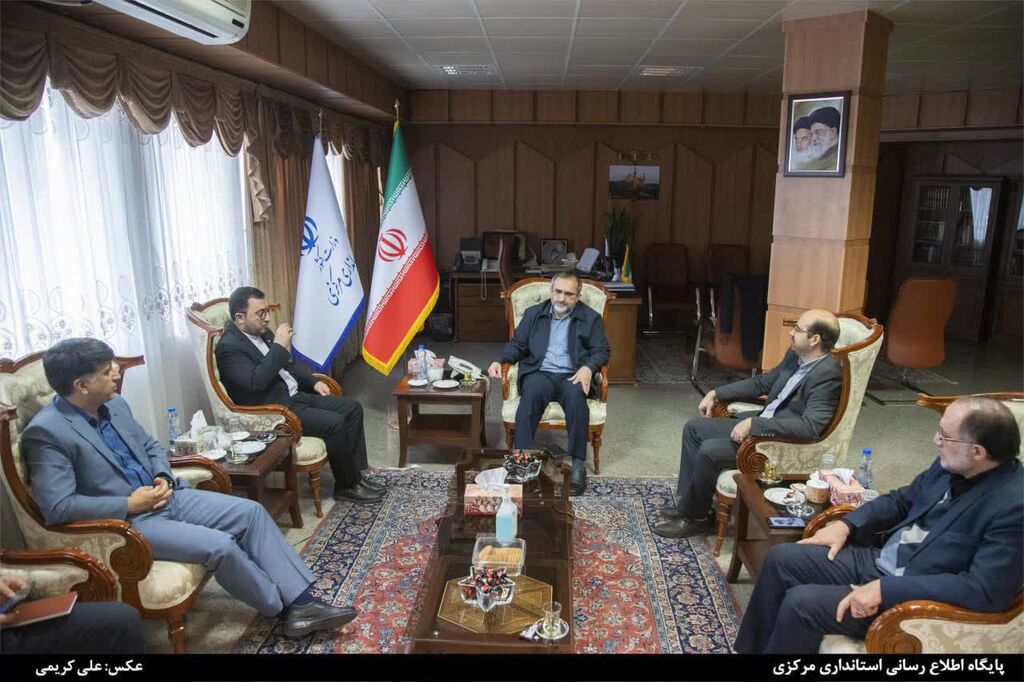 دیدار با استاندار و بازدید از مراکز کانون