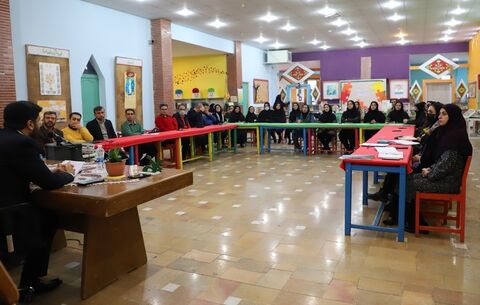 چند نما از برگزاری گردهمایی مسئولان مراکز و مربیان هنری و ادبی در مجتمع کانون استان قزوین