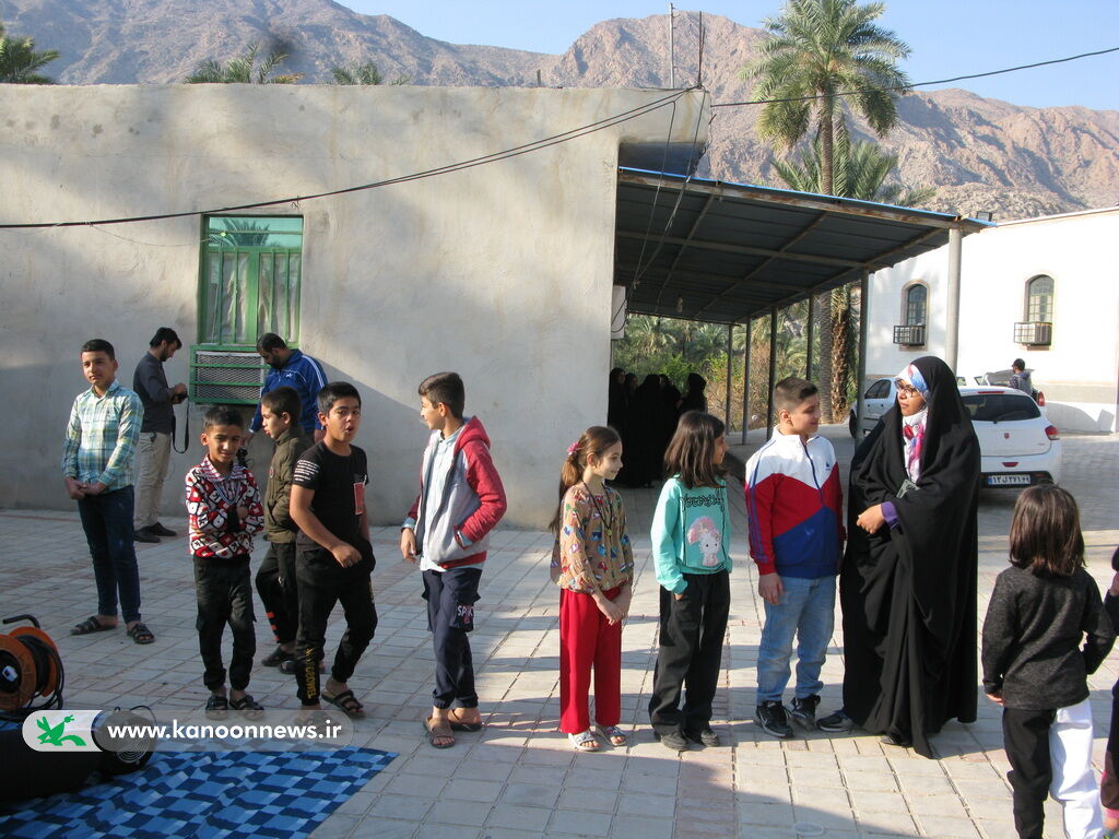 پیک امید کانون استان بوشهر به روستاهای دهوک، حناشور و سرمک رسید