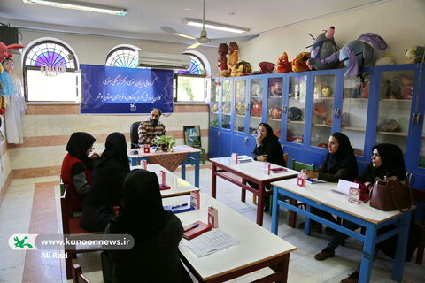 آغاز گردهمایی فصلی مربیان فرهنگی، هنری، ادبی و مسئولین مراکز فرهنگی هنری کانون استان بوشهر