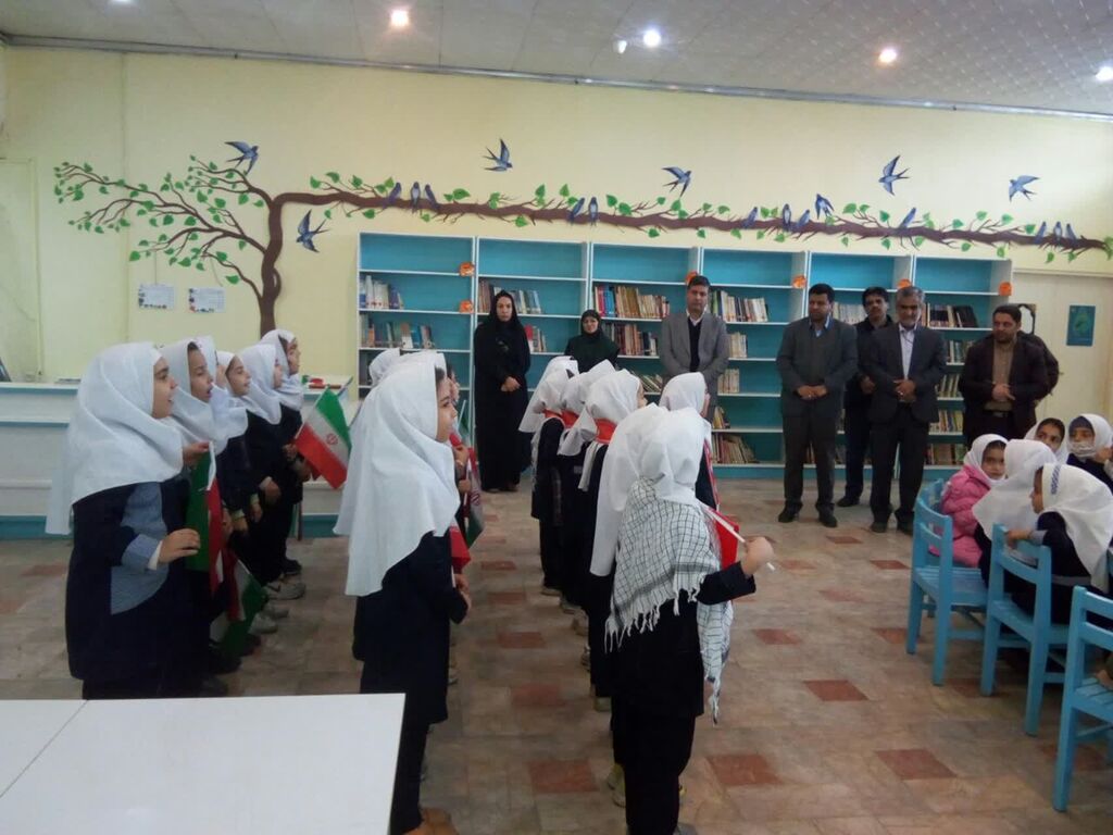 بازدیدنماینده مردم چناران، طرقبه، شاندیز و بینالود در مجلس شورای اسلامی از مرکز فرهنگی هنری چناران