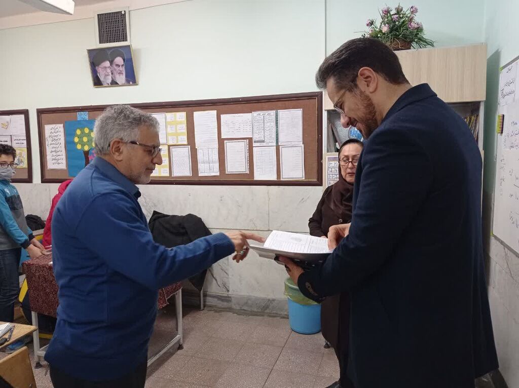 تقدیر از مدارس فعال در طرح کانون_ مدرسه کرمانشاه