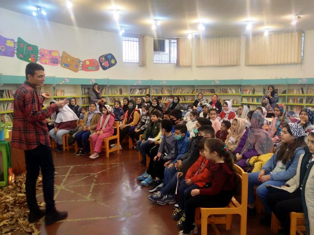 ویژهبرنامهی یلدایی مرکز شماره ۲ کانون استان تهران