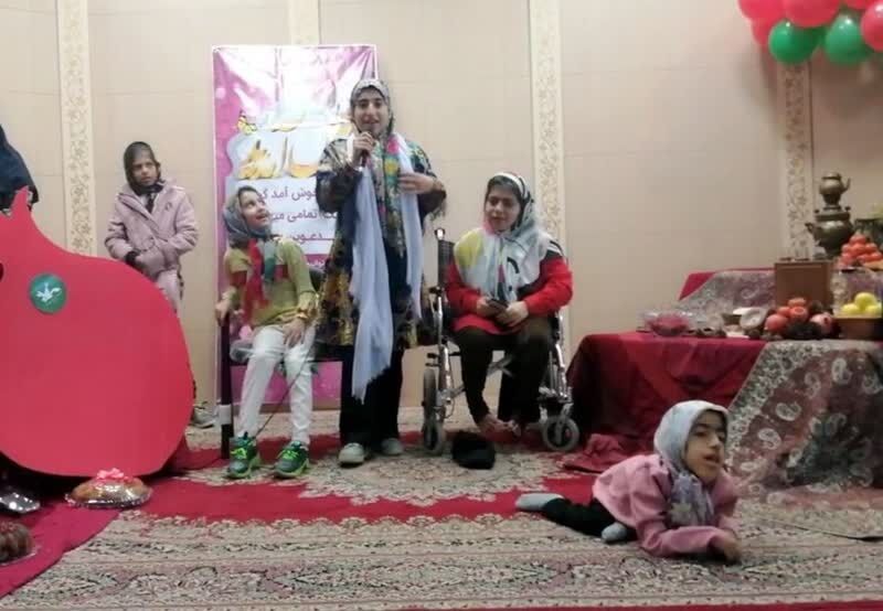 جشن یلدای مشترک اعضای کانون و کودکان توانخواه