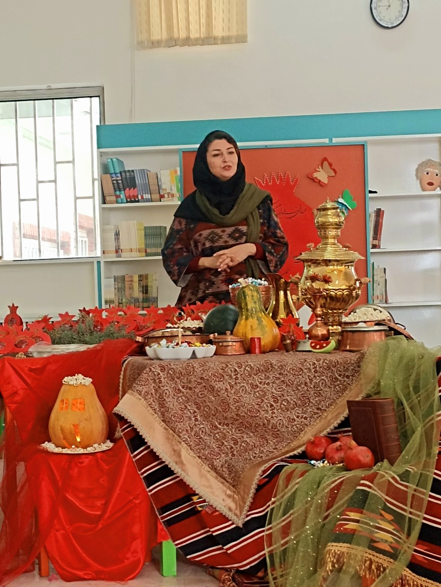 برگزاری ویژهبرنامهی "یلدای انار" در مرکز بومهن کانون تهران