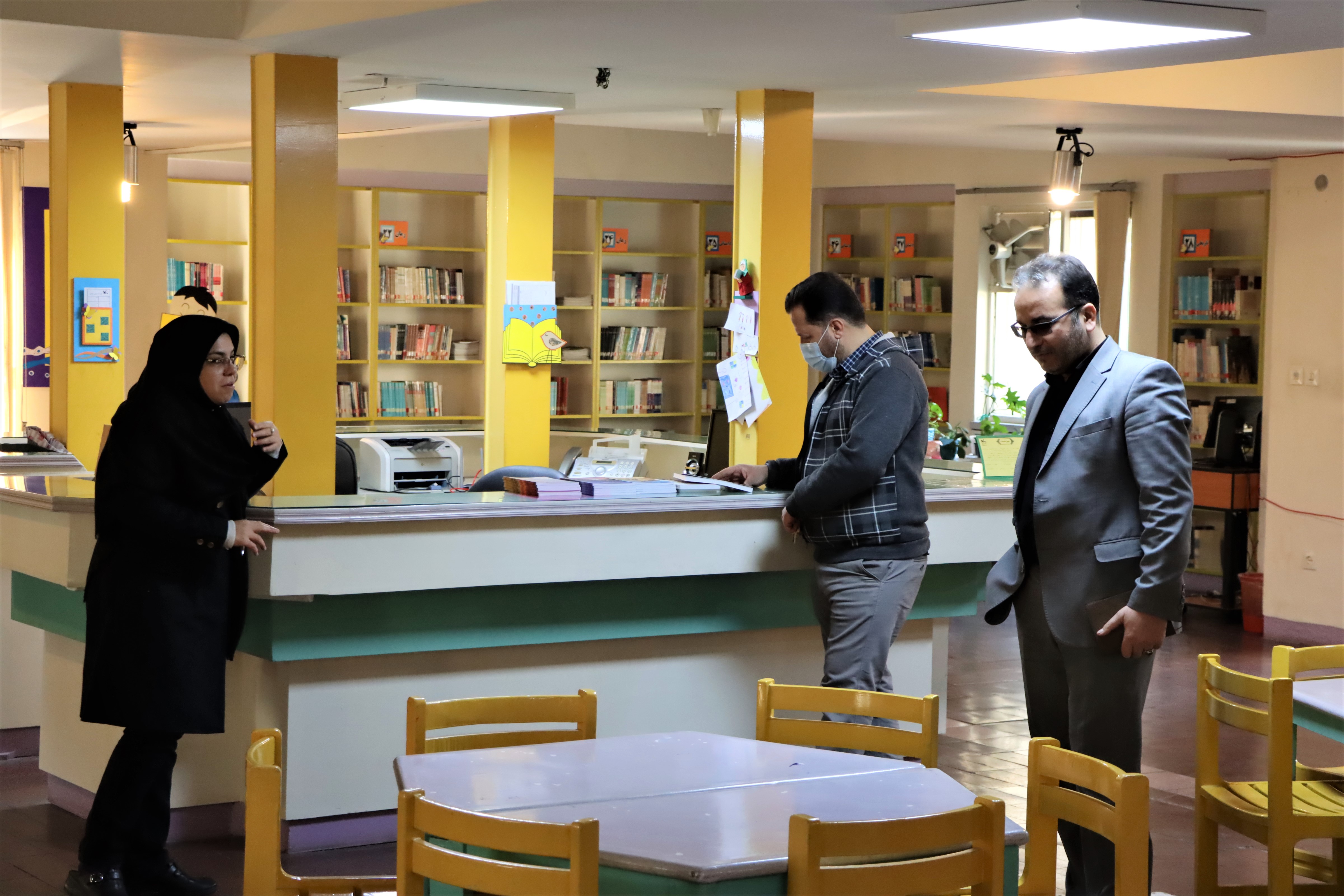 بازدید سرپرست اداره کل و معاون اداری مالی از مراکز کانون استان تهران