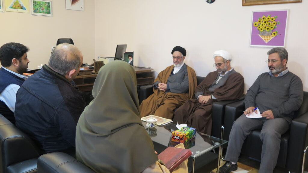 دیدار مدیرکل کانون قزوین با رییس ستاد اقامه نماز استان قزوین