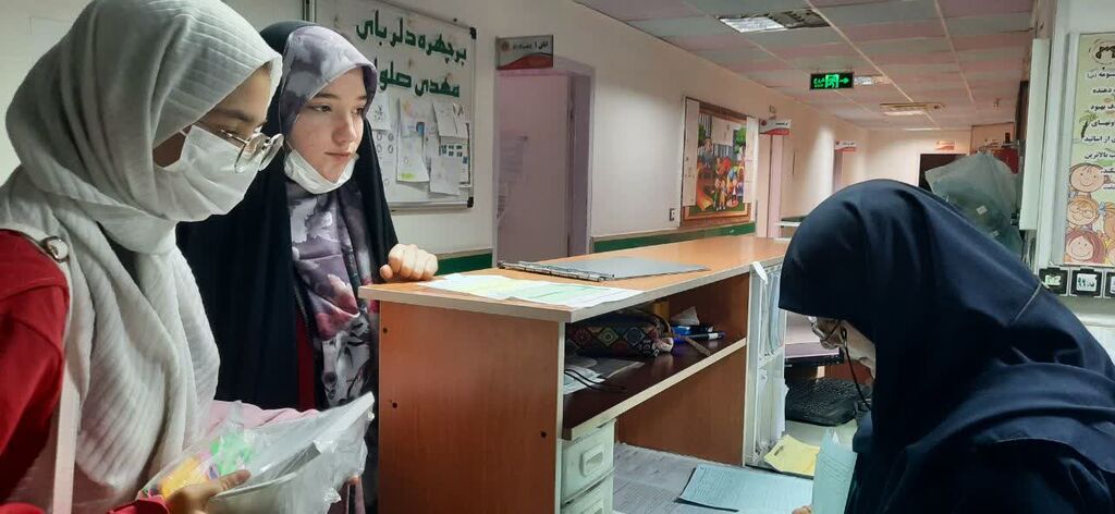 نشر مهربانی و همدلی