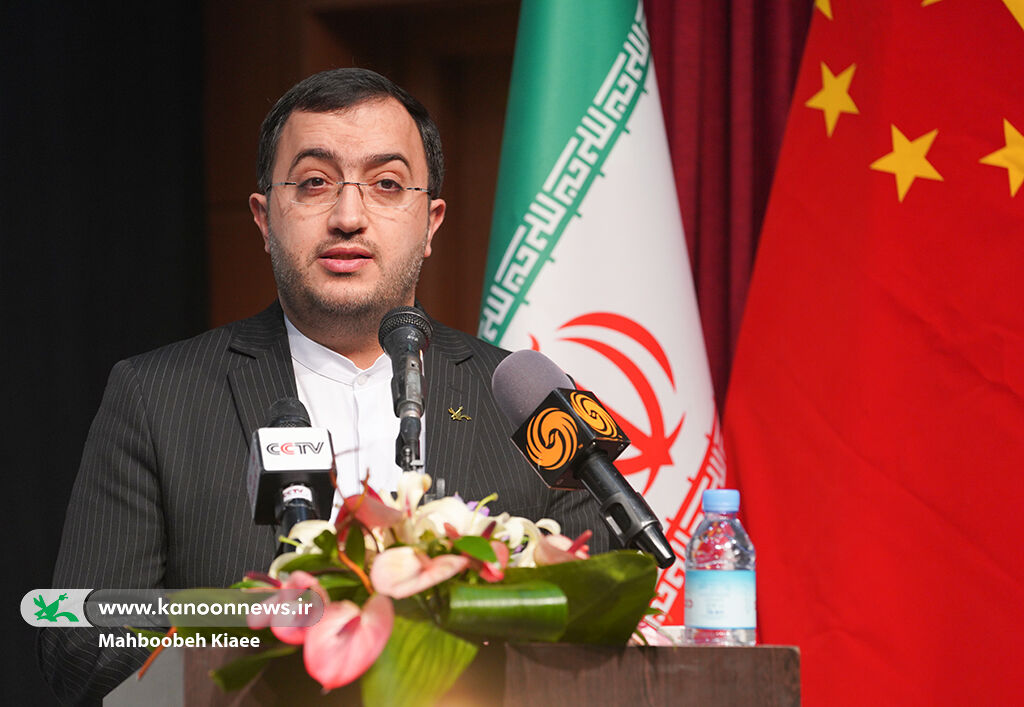 جایزههای جشنواره ملی نقاشی «سرزمین افسانهها» اهدا شد