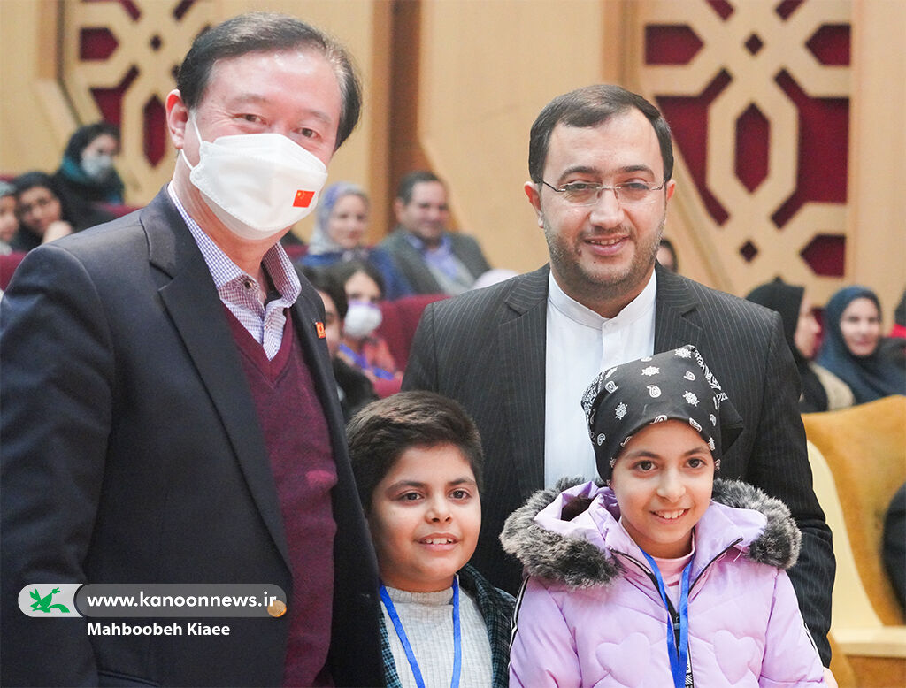 جایزههای جشنواره ملی نقاشی «سرزمین افسانهها» اهدا شد