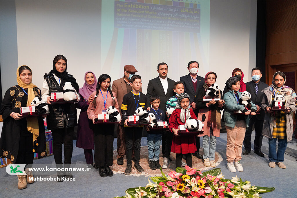 درخشش اعضای خراسان شمالی درجشنواره نقاشی «سرزمین افسانهها»