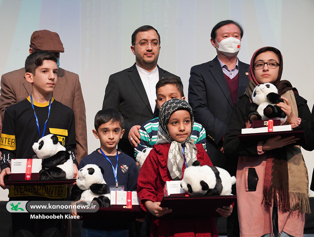 درخشش اعضای خراسان شمالی درجشنواره نقاشی «سرزمین افسانهها»