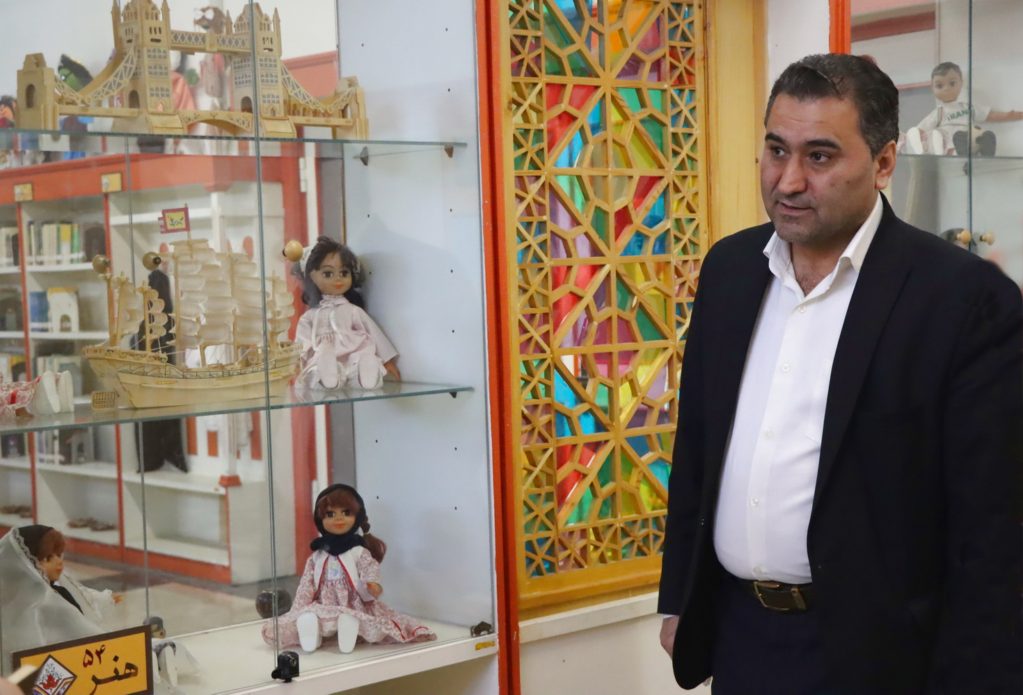 بازدید سرپرست اداره کل و معاون اداری مالی از مراکز کانون استان تهران