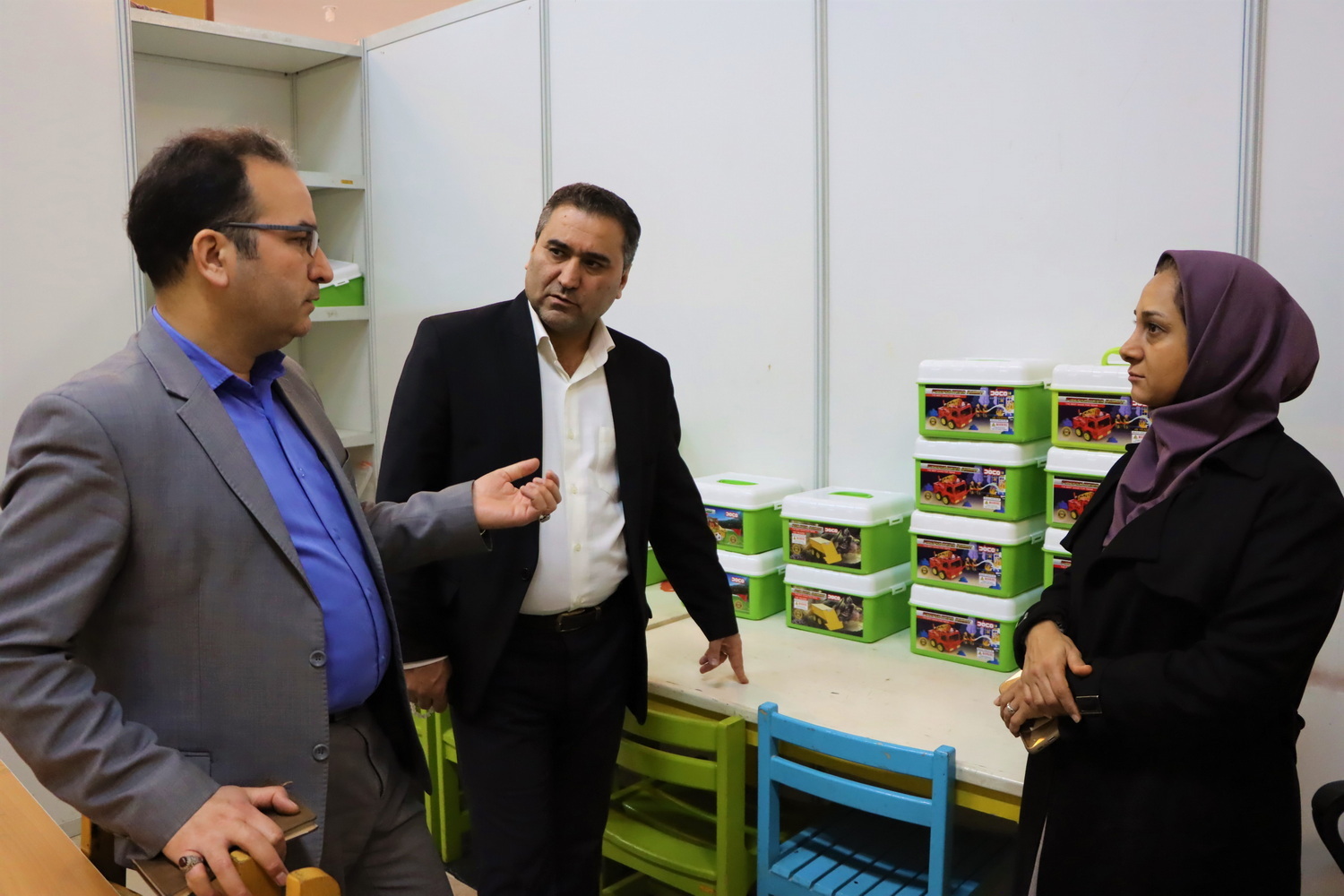 بازدید سرپرست اداره کل و معاون اداری مالی از مراکز کانون استان تهران