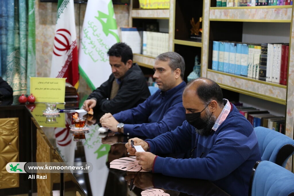 نشست کمیتهی کودک و نوجوان ستاد دهه فجر کانون استان بوشهر برگزار شد