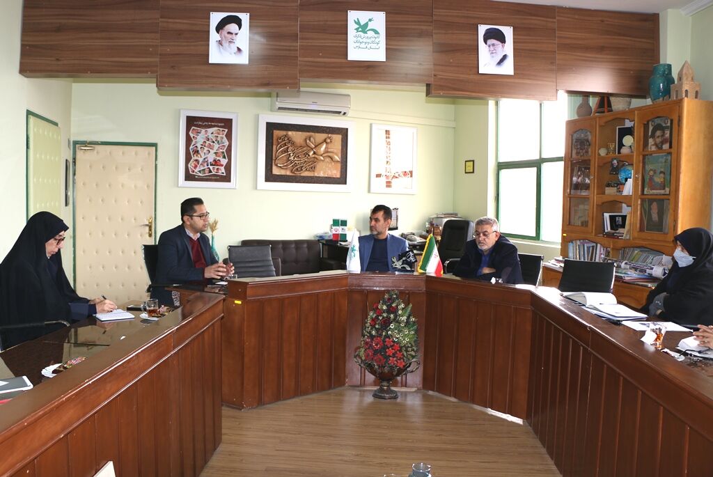 شیوهنامه طرح کانون مدرسه در کانون فارس بررسی شد