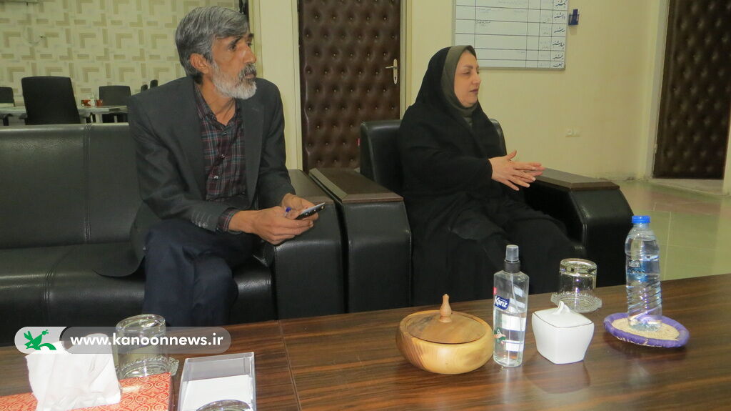 کارکنان کانون پروش فکری کودکان و نوجوانان برازجان با فرماندار دشتستان دیدار کردند