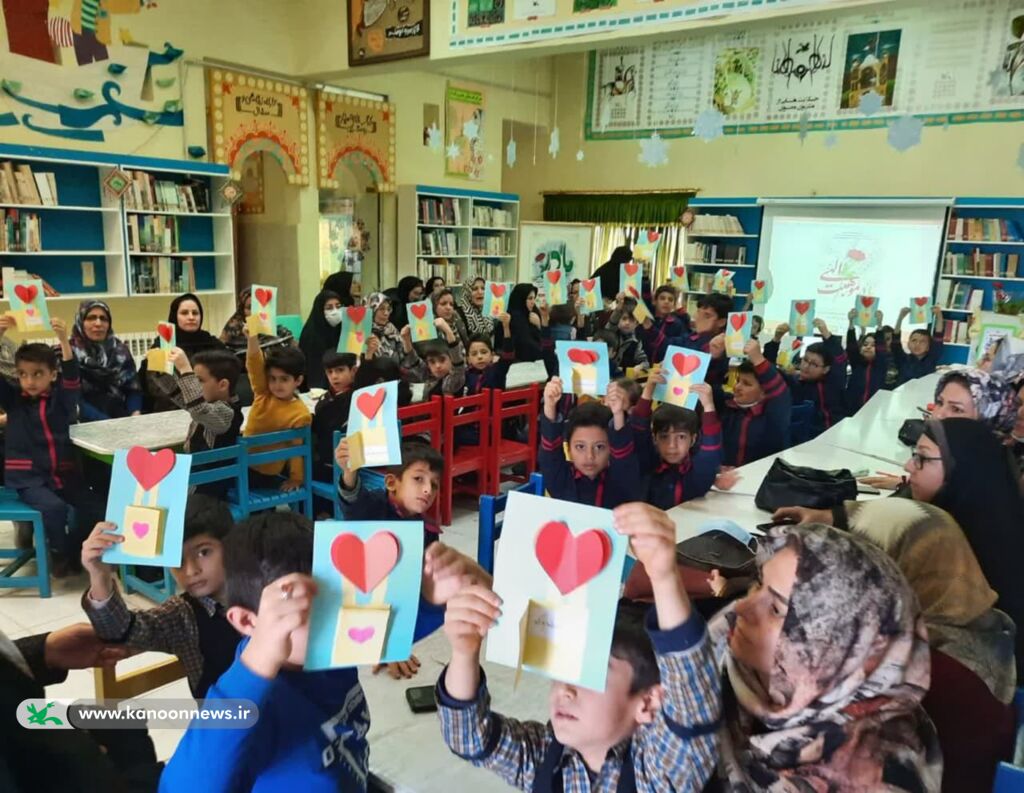 ویژه برنامهی (زیباترین ستاره سپاس) در مرکز قیدار کانون زنجان