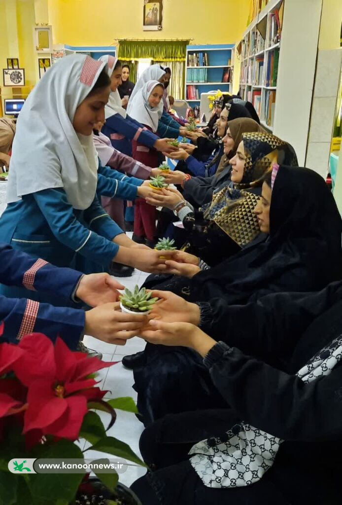 ویژه برنامهی (زیباترین ستاره سپاس) در مرکز قیدار کانون زنجان