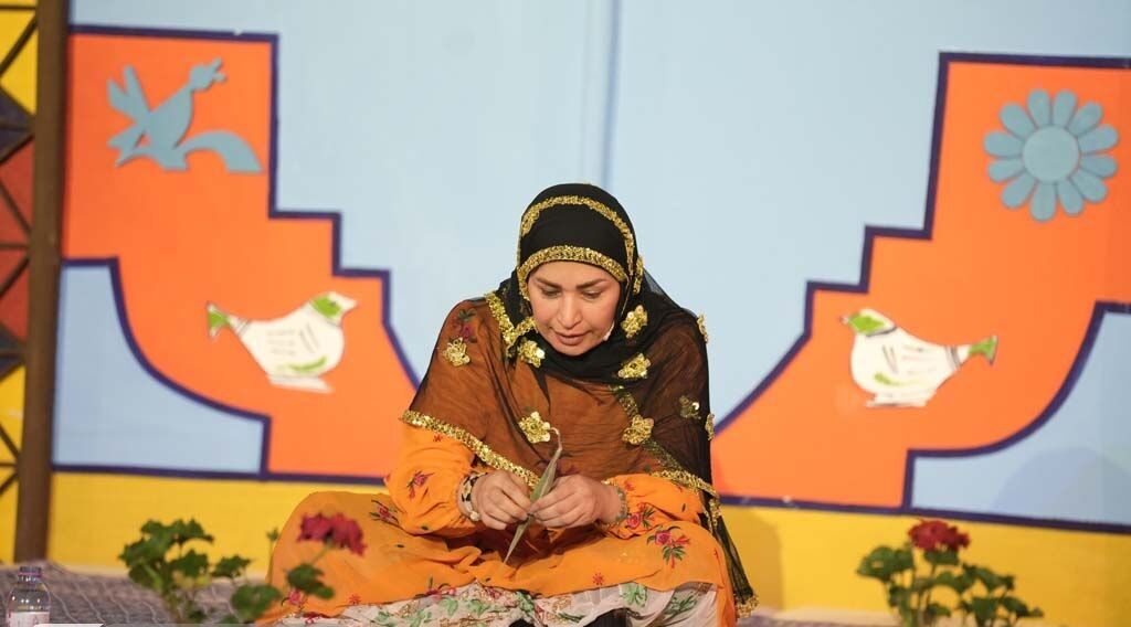 اجرای قصهگویان خوزستانی در مرحله پایانی بیستوچهارمین جشنواره بینالمللی قصهگویی