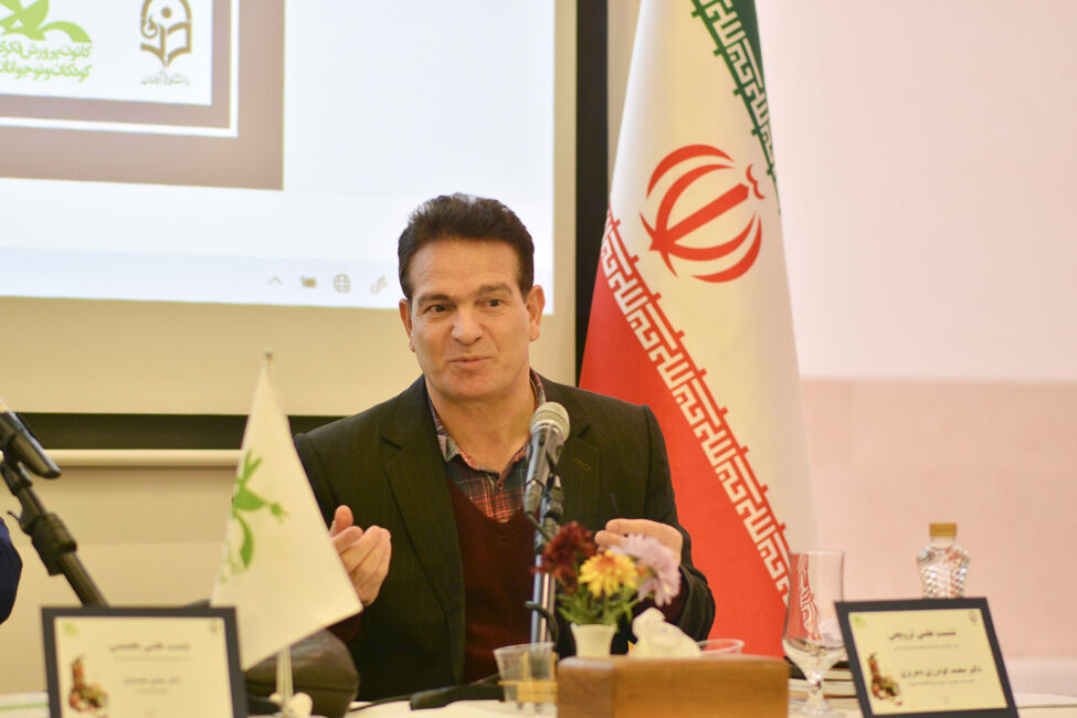 جلسههای نقد و بررسی در جشنواره بین المللی قصهگویی باید تقویت شود