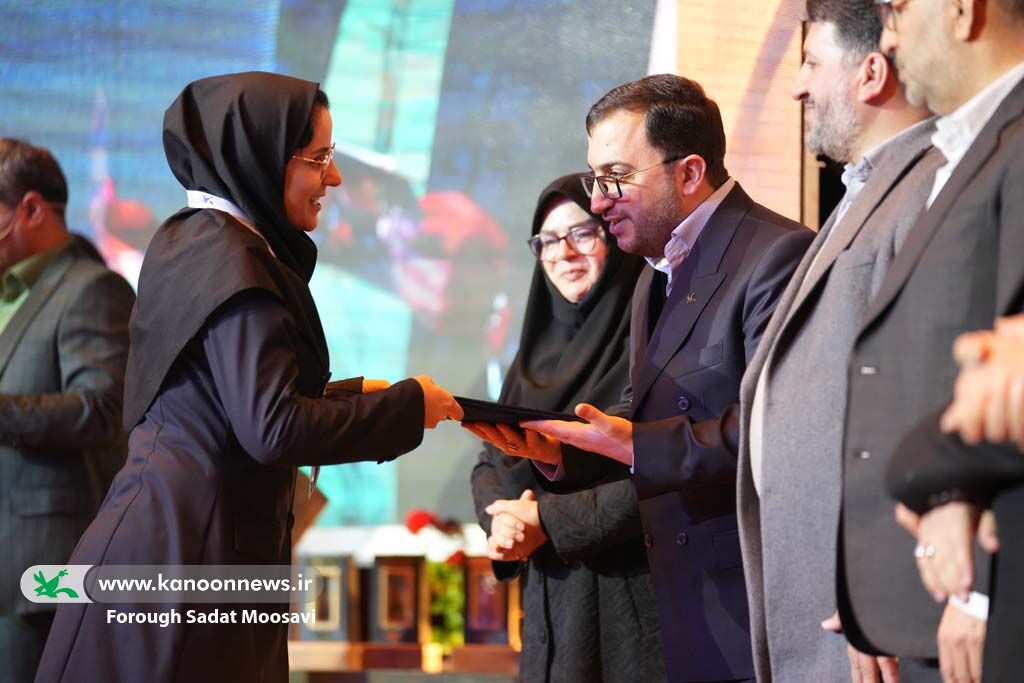 با معرفی برگزیدگان دفتر جشنواره بیستوپنجم باز شد/ قصه جشنواره بیستوچهارم به سر رسید، کلاغ قصهها به خانه نرسید