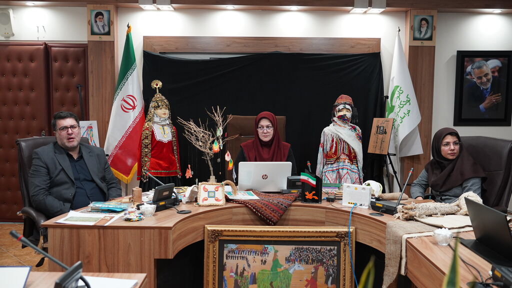کارگاه «هنرهای بومی منطقه‌ای» ویژه مربیان فرهنگی استان برگزار شد