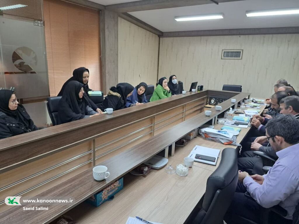 اولین جلسه بررسی شیوهنامه طرح کانون مدرسه در زنجان