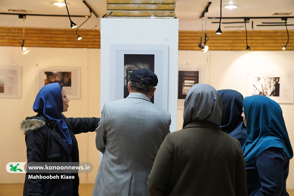نمایشگاه آثار منتخب نخستین جشنواره ادبی هنری «عکس نگار» افتتاح شد