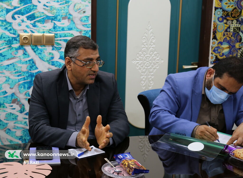 سومین نشست کمیته کودک و نوجوان دهه فجر استان بوشهر با حضور اعضا کمیته برگزار شد