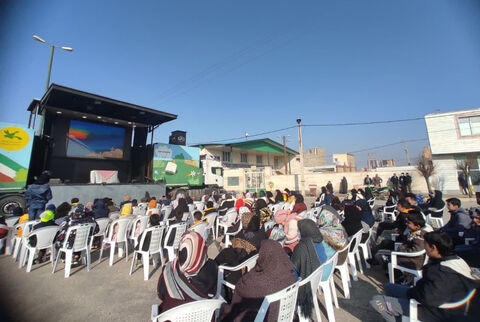 اجرای نمایش تماشاخانه سیار کانون در هفته فرهنگی خمین