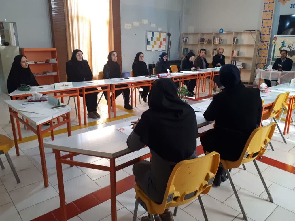 جلسه شورای فرهنگی مجتمع شماره ۱ کرمانشاه میزبان ۵۳ امین جلسهی شورای فرهنگی کانون استان شد