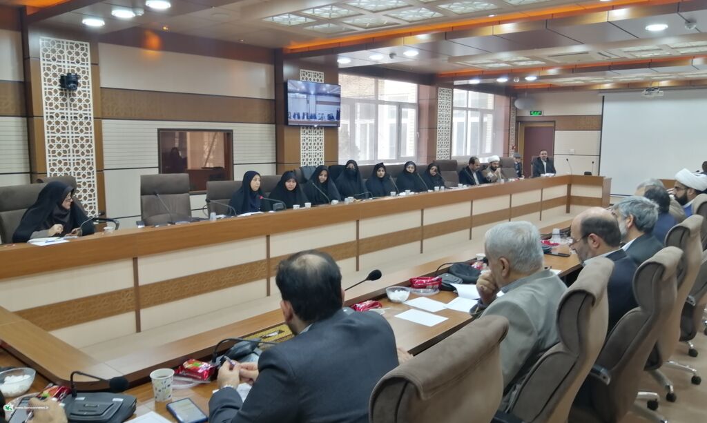 نشست هماندیشی مدیران کانون پرورش فکری و آموزش پرورش قم برگزار شد