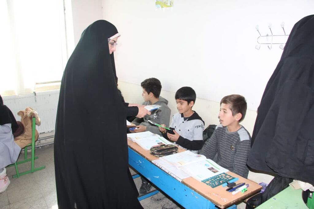 بازدید مدیرکل کانون آذربایجانغربی از روستای کانی سرخ اشنویه