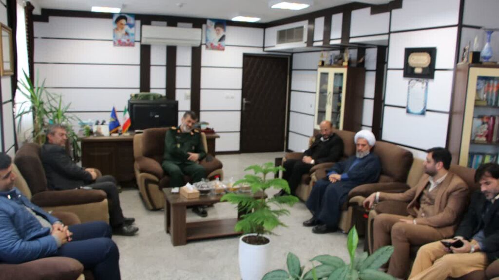 دیدار مدیرکل کانون قزوین با فرمانده سپاه استان دیدار مدیرکل کانون قزوین با فرمانده سپاه استان