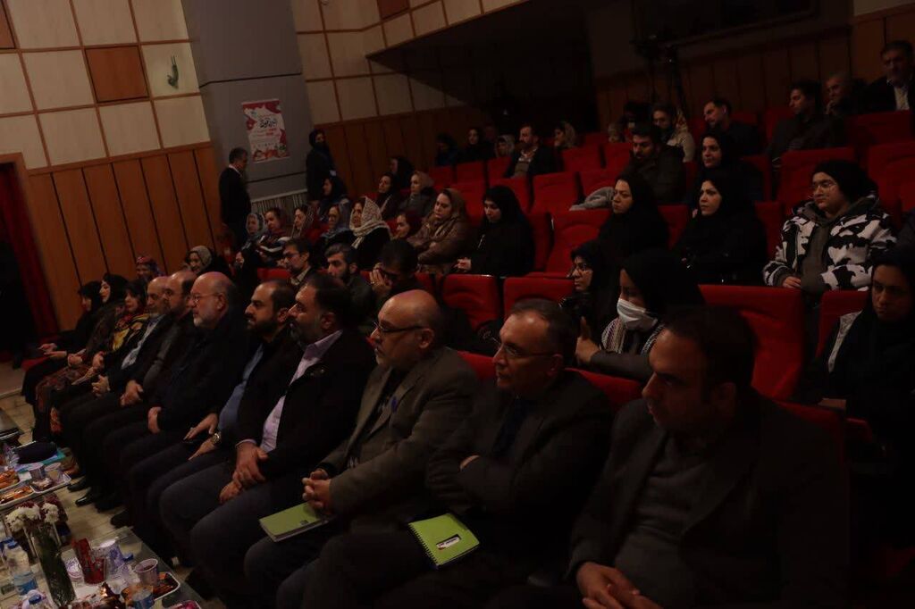 آیین پایانی جشنواره قصهگویی «البرز قوی» در کرج برگزار شد