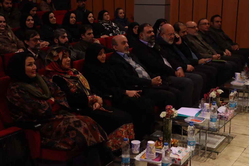آیین پایانی‌ جشنواره‌ قصه‌گویی «البرز قوی» در کرج برگزار شد