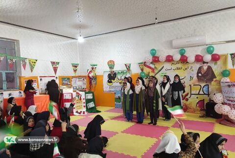 نواختن زنگ انقلاب در  مراکز فرهنگی هنری کانون خوزستان