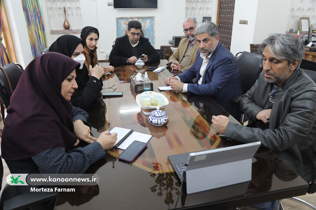 عزیز آقا به تهران میرود