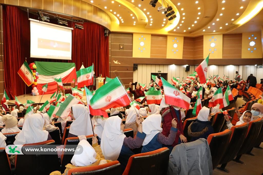 دهه نودیهای گرگان پای کار انقلاب